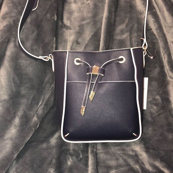 Steve Madden bucket cross body bag - Picture 1 of 11